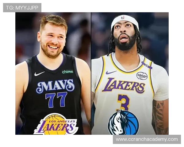 原创浓眉复出迎战旧主!半场湖人惜败独行侠2分,下半场翻盘有戏吗?